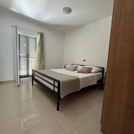 Apartments Pisacic Bibinje Exterior photo